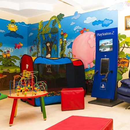 Готель Al Prater 3*